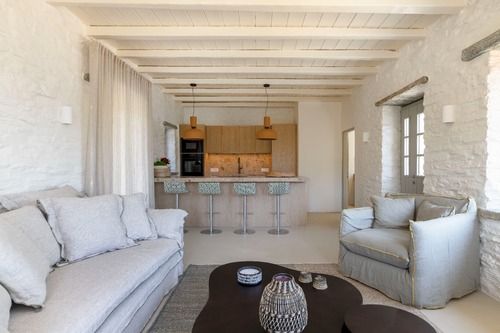 Αmarea Breeze Villa Kea - Nevermind Property Management