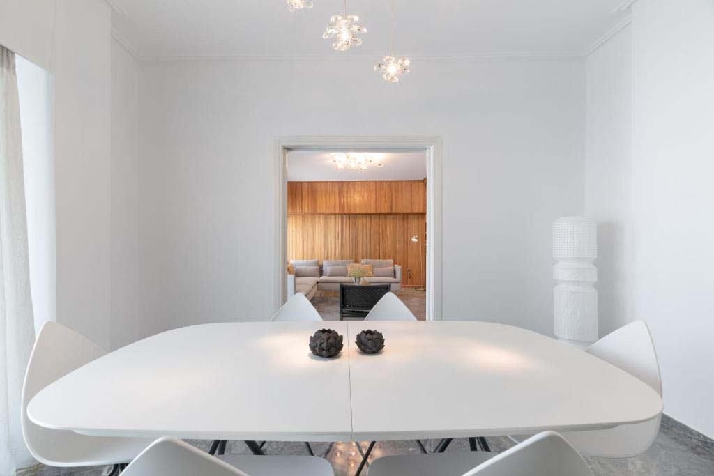 Foothills of Thiseio - Nevermind Property Management