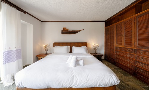 Private Beach Residence Livanates - Nevermind Property Management