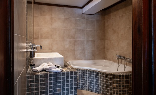 Private Beach Residence Livanates - Nevermind Property Management