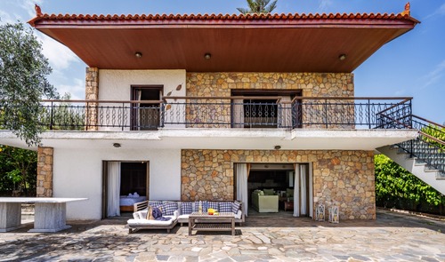 Private Beach Residence Livanates - Nevermind Property Management