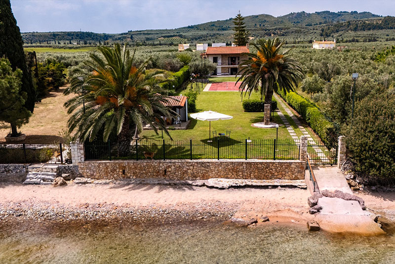 Private Beach Residence Livanates