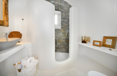 Mykonos Villas - Nevermind Property Management