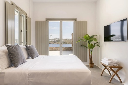 Ornos Villas Myconos - Nevermind Property Management