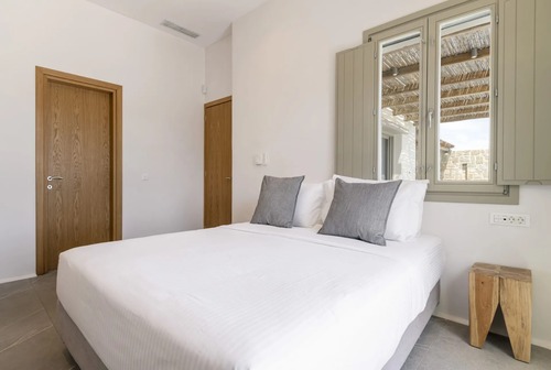 Ornos Villas Myconos - Nevermind Property Management
