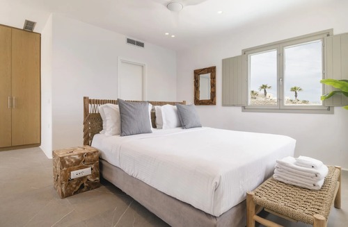 Ornos Villas Myconos - Nevermind Property Management