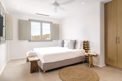 Ornos Villas Myconos - Nevermind Property Management