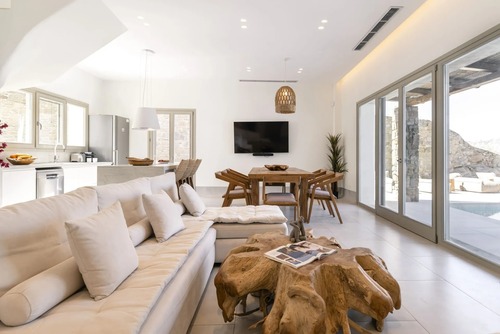 Ornos Villas Myconos - Nevermind Property Management