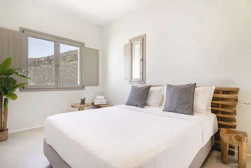 Ornos Villas Myconos - Nevermind Property Management