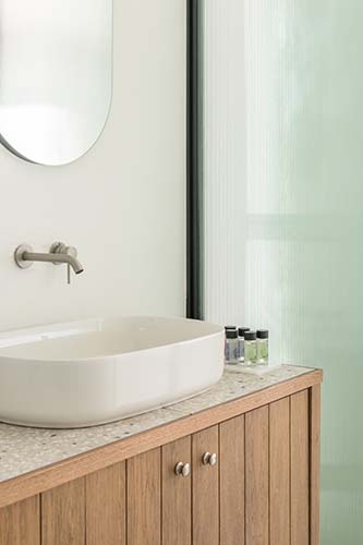 Okeanos Kea Suites - Nevermind Property Management